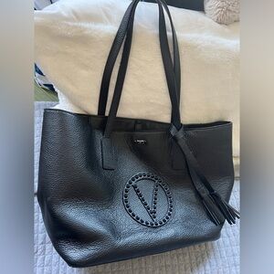 Gently used large Valentino by Mario Valentino tote bag